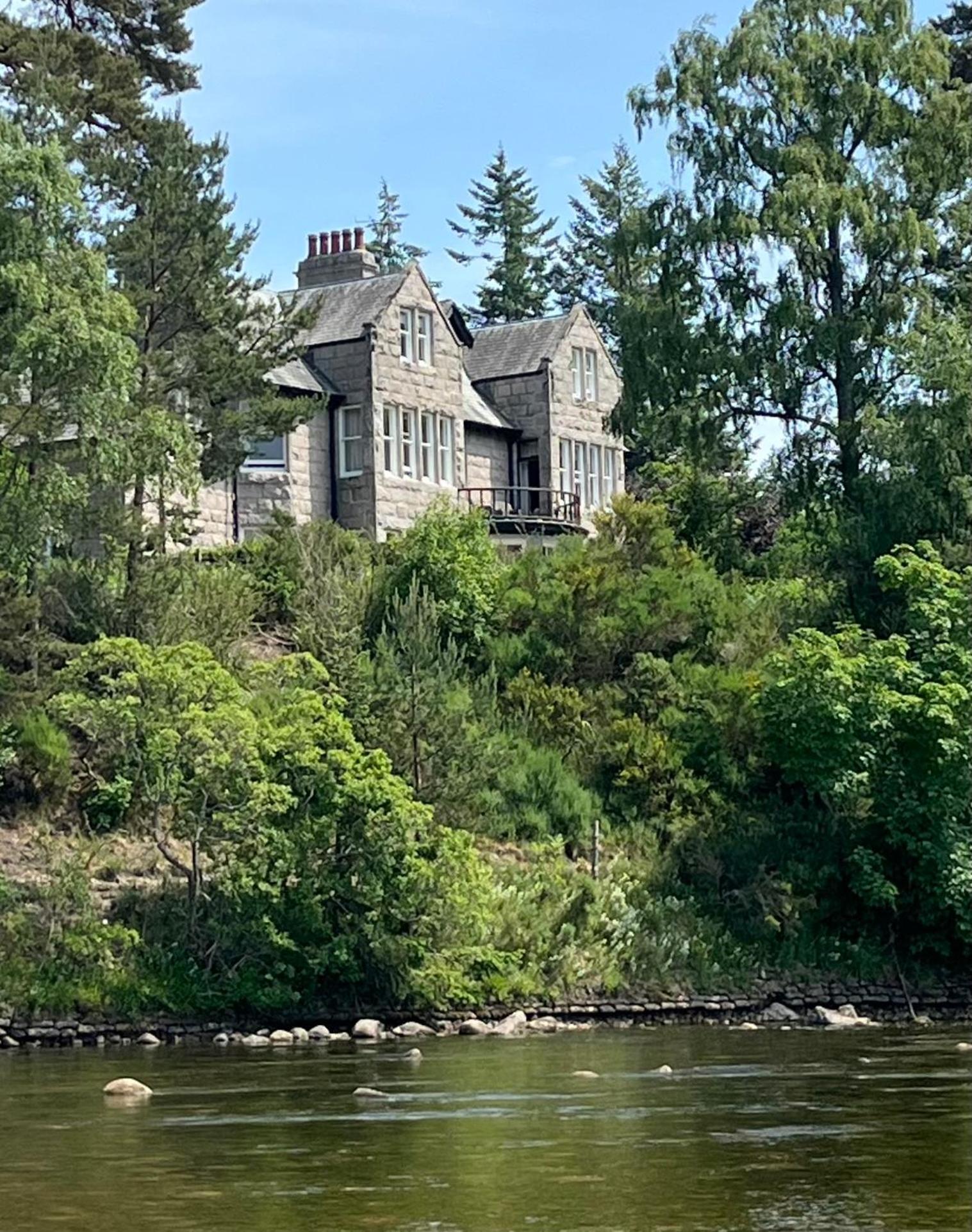 Lys-Na-Greyne Country House Aboyne Bagian luar foto