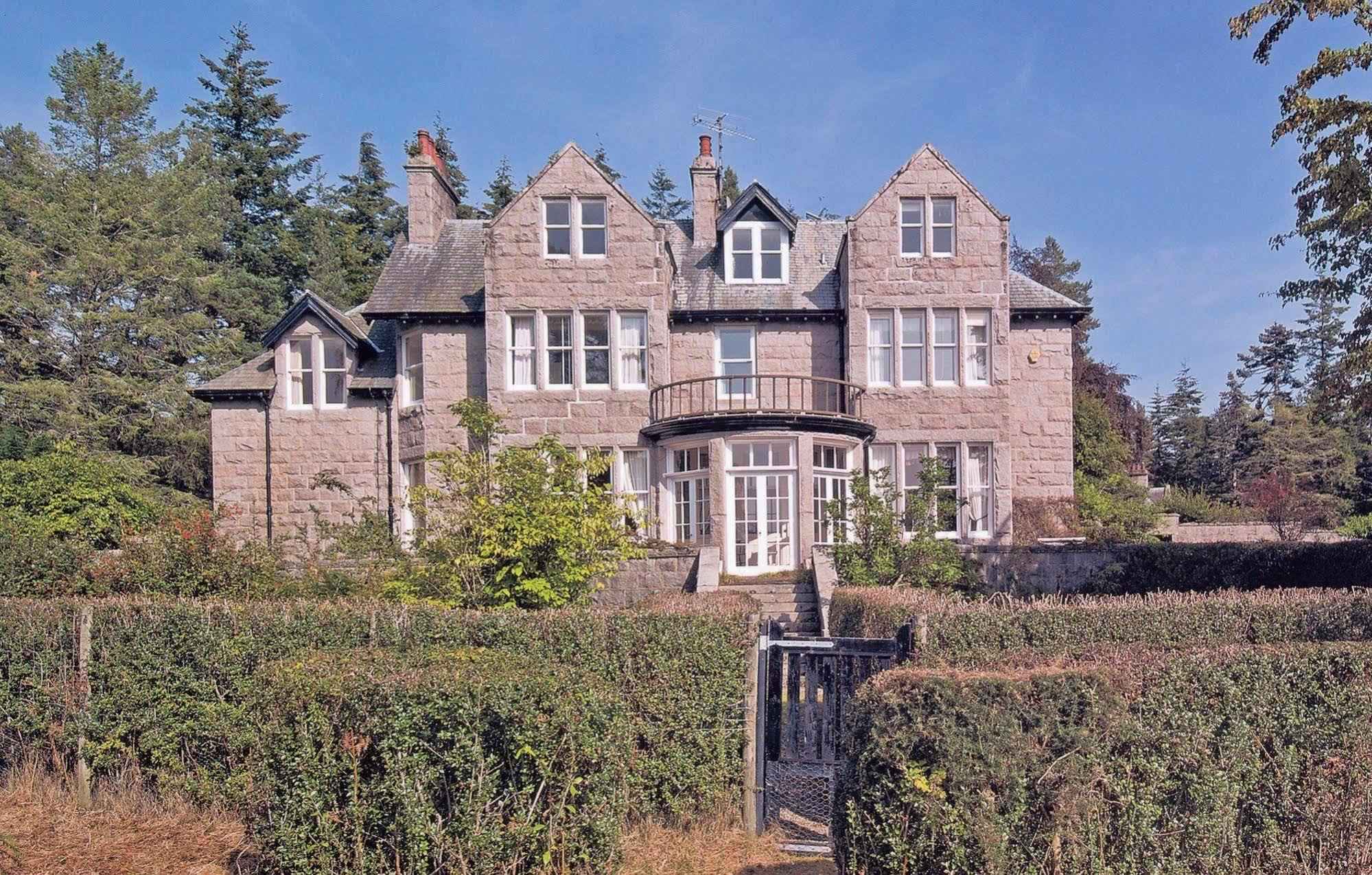 Lys-Na-Greyne Country House Aboyne Bagian luar foto